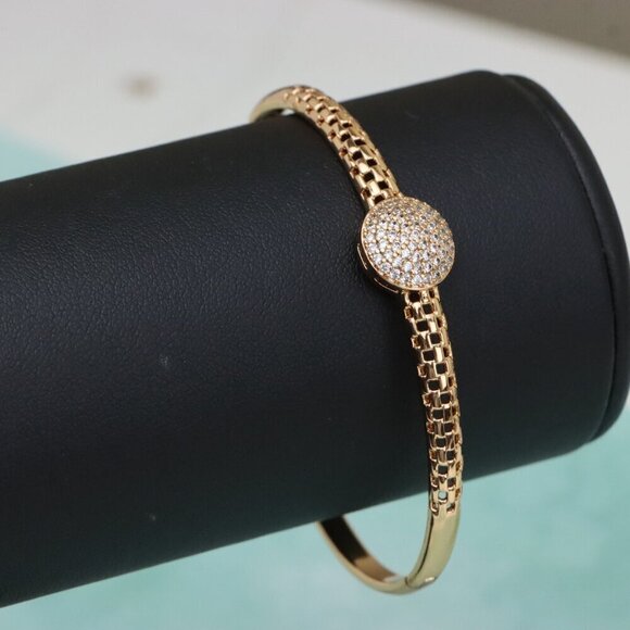 Elegant Rose Gold Bangle with Round Diamond-Crystal Centerpiece, XPBL0463 - Picture 8 of 11